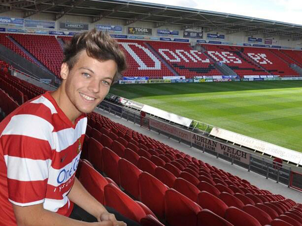 Louis Tomlinson One Direction akan Beli Klub Liga Inggris?